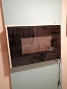 ŚCIENNY KOMINEK ELEKTRYCZNY Z PŁYTĄ SZKLANĄ  1800 W/ 900 W