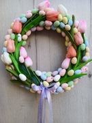 Wiosenno-wielkanocny wianek na drzwi 
