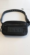 Nerka / saszetka DKNY czarna – pasek regulowany