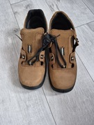 Obuwie męskie: buty, sandały, półbuty.