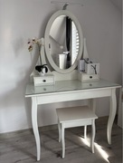 Biała toaletka hemnes