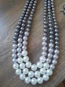 Zestaw biżuterii naszyjnik i kolczyki perłowy szary + pudełko 