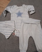 MOTHERCARE 3 PAK Komplet Body Spodenki welurowe Apaszka -śliniak 3-6 m / 68