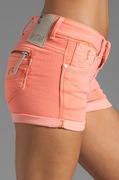 spodenki damskie G-STAR FENDER MINI SHORT 91452A.3881.1832 FLUOR PEACH W27