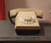 Zabytkowy telefon Tesla As20 z tarczą obrotową Czechosłowacja z roku 1975 