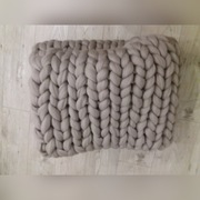 Koc z polskiej czesanki 135x160 cm, naturalna wełn