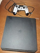 PS4 Slim 1TB + pad przewodowy | Sprawna | 500 zł