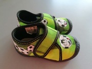 Trampki, kapcie chłopięce CCC roz. 22