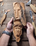 Rzeźba w drewnie Jezus Chrystus krzyż prezent kora 