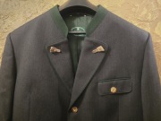 Elegancki niemiecki bawarski Garnitur myśliwski XL. Guziki rogowe.
