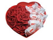 Zestaw Prezentowy: Ręcznie Robione Róże ze Wstążki & Raffaello