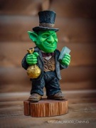 Ręcznie rzeźbiony Goblin z drewna lipowego