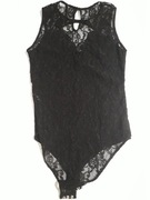 Czarne koronkowe body na zatrzaski Stradivarius M/L