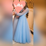 Długa błękitna sukienka 