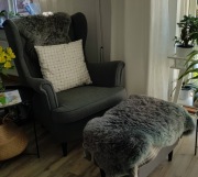 Fotel uszak i podnóżek Strandmon szary IKEA