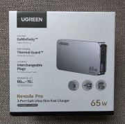 Płaska ładowarka sieciowa Ugreen Nexode Pro 65W, GaN, 2x USB-C + USB
