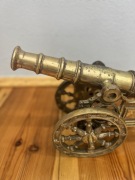 Armata mosiężna ozdoba duża