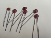 Kondensator ceramiczny 1nF/250V Cerad Kpl -6szt.