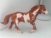 Schleich koń rasy Pinto figirka kolekcjonerska 
