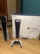 PlayStation 5 PS5 z napędem 825GB + pad z efektem halla