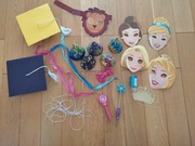 zestaw masek szarfy księżniczki Bella Aurora czapeczki hello kitty Frozen