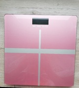 WAGA ŁAZIENKOWA Elektroniczna Różowa SZKLANA LCD do 180kg 