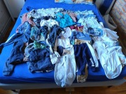 Paka niemowlaka- ubranka, wózek , łóżeczko i in.