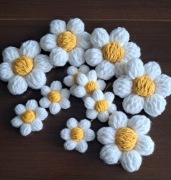 Kwiatki na sweter 3d szydelkowe z wlóczki