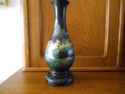 Wazon chiński z czarnej laki z lat 70-tych XX wieku