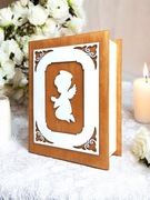 Pamiątka Pierwszej Komunii pudełko jak książka IHS komunijny prezent 