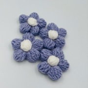 Kwiatek na szydełku