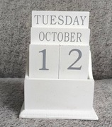 Wieczny drewniany kalendarz