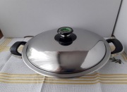 AMC Garnek patelnia z pokrywką średnica wewnętrzna 28 cm