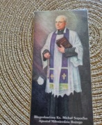 Obrazek bł Michał Sopoćko z relikwią