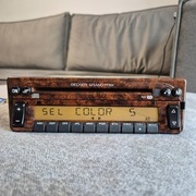 Unikatowe radio w kolorze drewna Becker Grand Prix Mercedes w124 r129