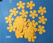 SCRAPKI KRAKÓW żółte kwiatuszki 30 szt. (A88)