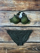 Janina strój kąpielowy dwuczęściowy limonkowy khaki rozmiar M 80B nowy