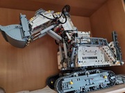 Lego 42100