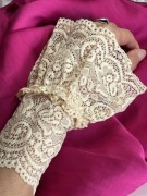 Koronkowe beżowe rękawki