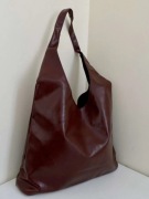 burgundowa torebka na ramie kieszonka magnes shopper hobo