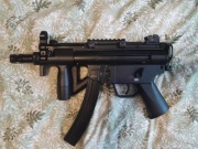 WIATRÓWKA  HK MP5K ( ŚRUT BB 4,5 MM) + DRUGI MAGAZYNEK