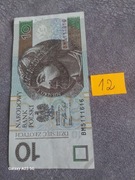 Banknot 10 zł na zdięciu