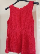 Czerwona koronkowa bluzka