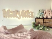 Lampka nocna z imieniem dziecka - na baterie - czcionka 3