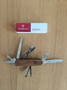 Scyzoryk Victorinox Huntsman Orzech