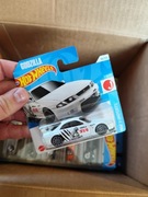 Nissan Skyline GT-R Godzilla  HOT WHEELS 1:64 