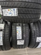 Opony Goodyear 305/40/20