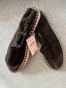 Czarne espadryle