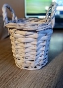 Koszyczek wiklinowy. Biały. (15)