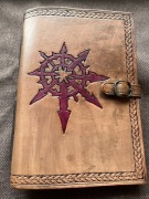 Notes skórzany z gwiazda chaosu, wymienne kartki. Szkicownik